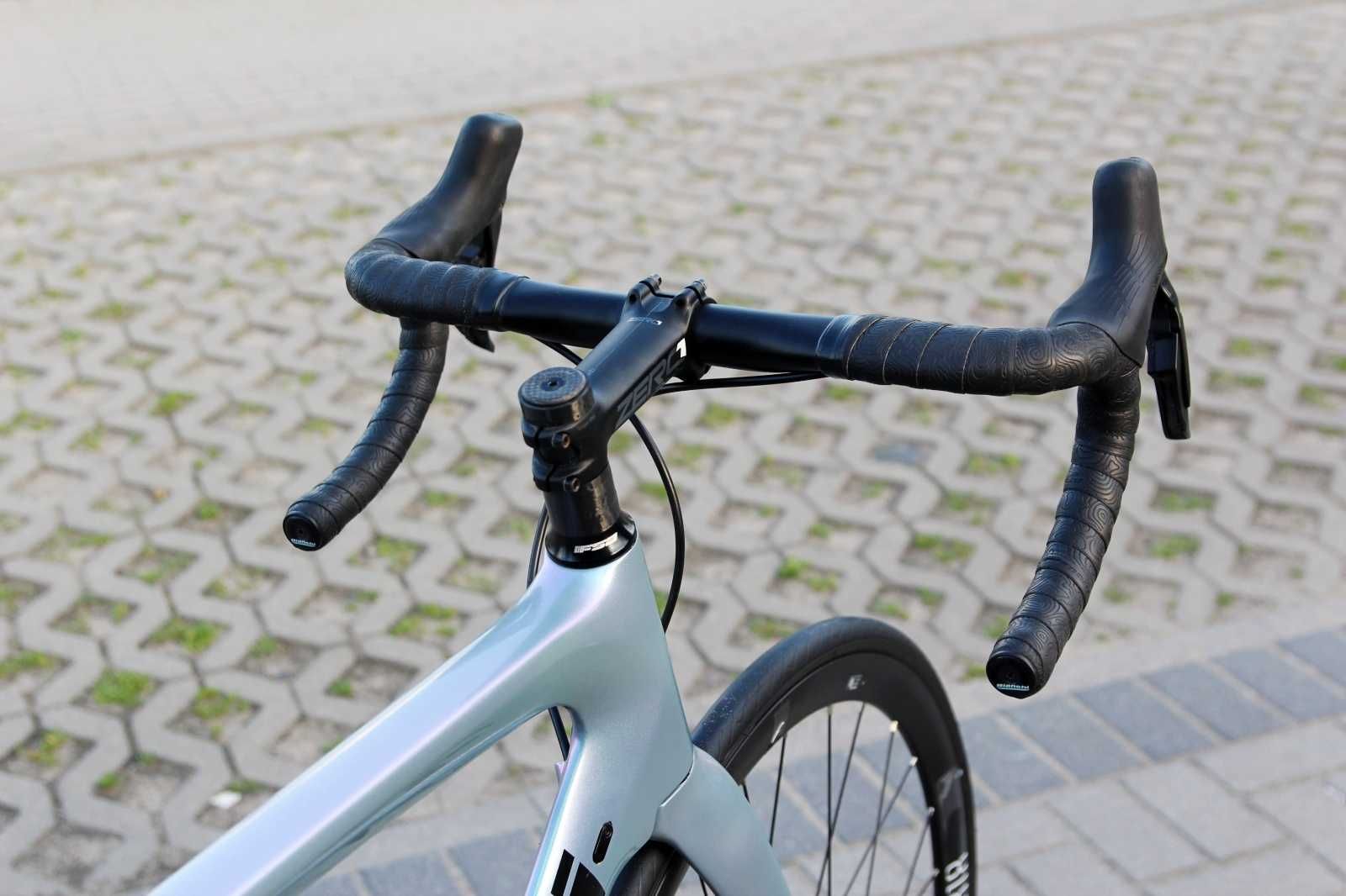 Rower szosowy BIANCHI ARIA Disc Carbon Ultegra Di2 2x12, roz. 57
