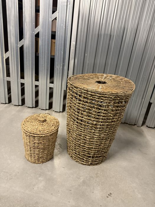 Kosz na bieliznę CURT oraz Kosz do łazienki VEGBY