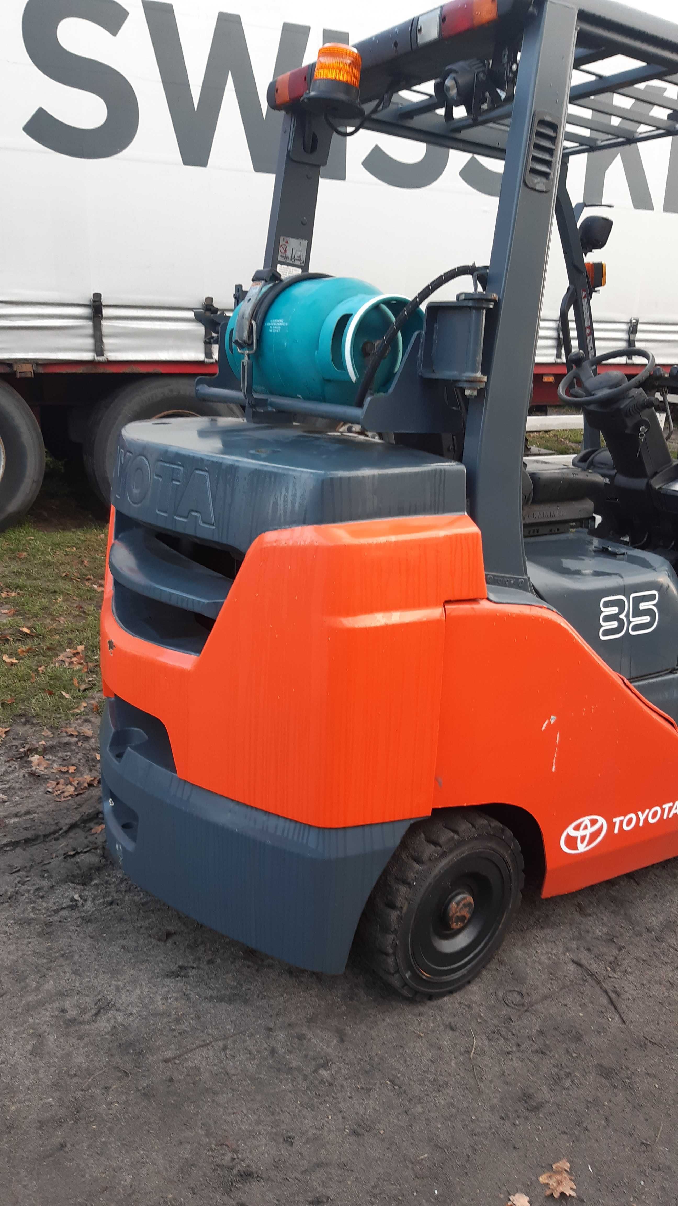 Wozek Toyota Tonero 8FGC35U paleciak 3000 GODZIN 3,5 TONY