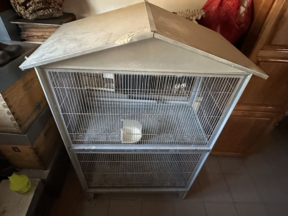 Vende se gaiola com duas divisorias