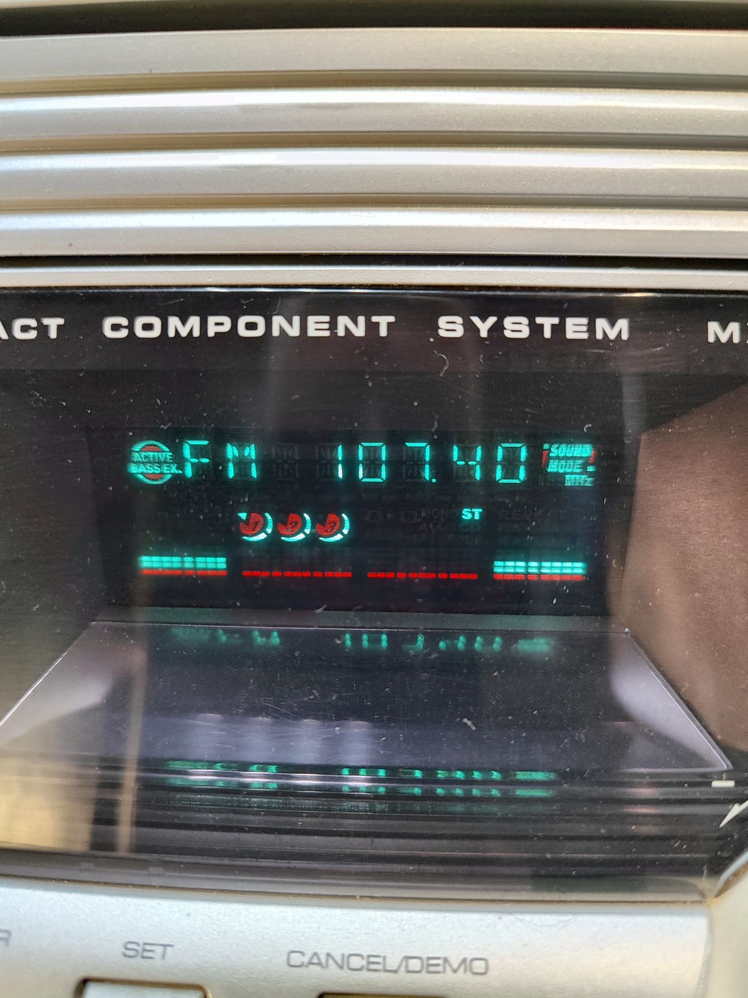 Музыкальный центр JVC CA-MXKB2.
