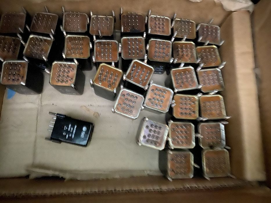 реле РЭН 33.  Новые в уп или без