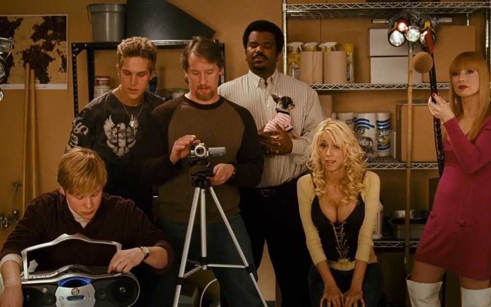 ZACK e MIRI FAZEM UM PORNO (Seth Rogen / Elizabeth Banks/ Traci Lords)