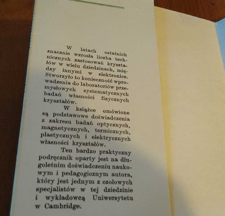 Doświadczalna fizyka kryształów / W. A. Wooster