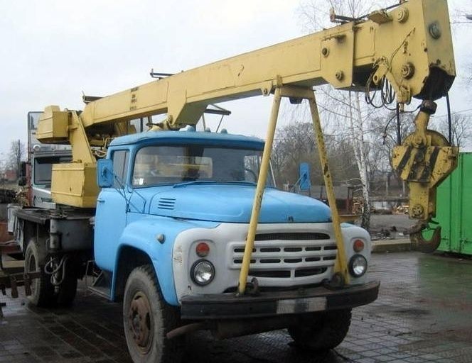 Продам автокран КС-2571 А1 на базе Зил-130