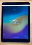 Apple iPad 6 Cellular Space Gray z akcesoriami