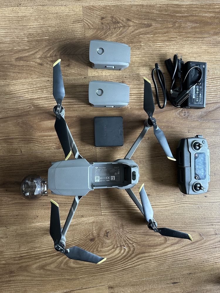 Dron DJI mavic 2 zoom - zestaw gotowy do lotu.