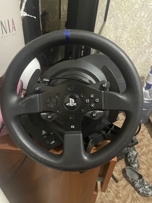 thrustmaster t300rs