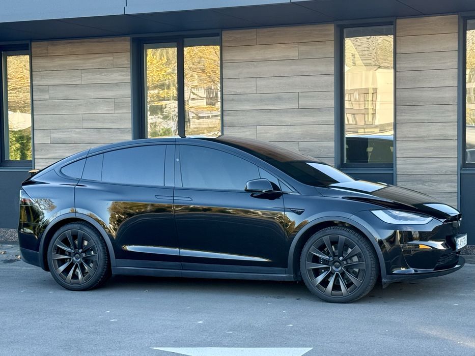Продам Tesla model X