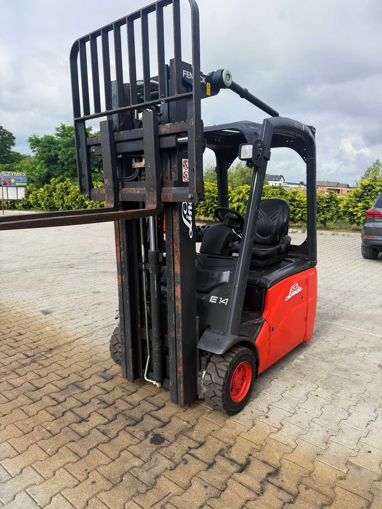 wózek widłowy elektryczny LINDE E14-01 1.4T Triplex 4.60m 6600mtg 2012