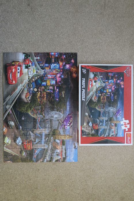 Puzzle Auta 160 el. + gratis!