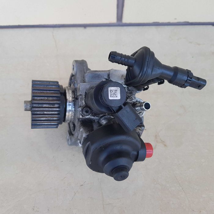 Топливный насос (ТНВД) Volkswagen Golf 5. Golf 6. Passat B6 2.0TDI