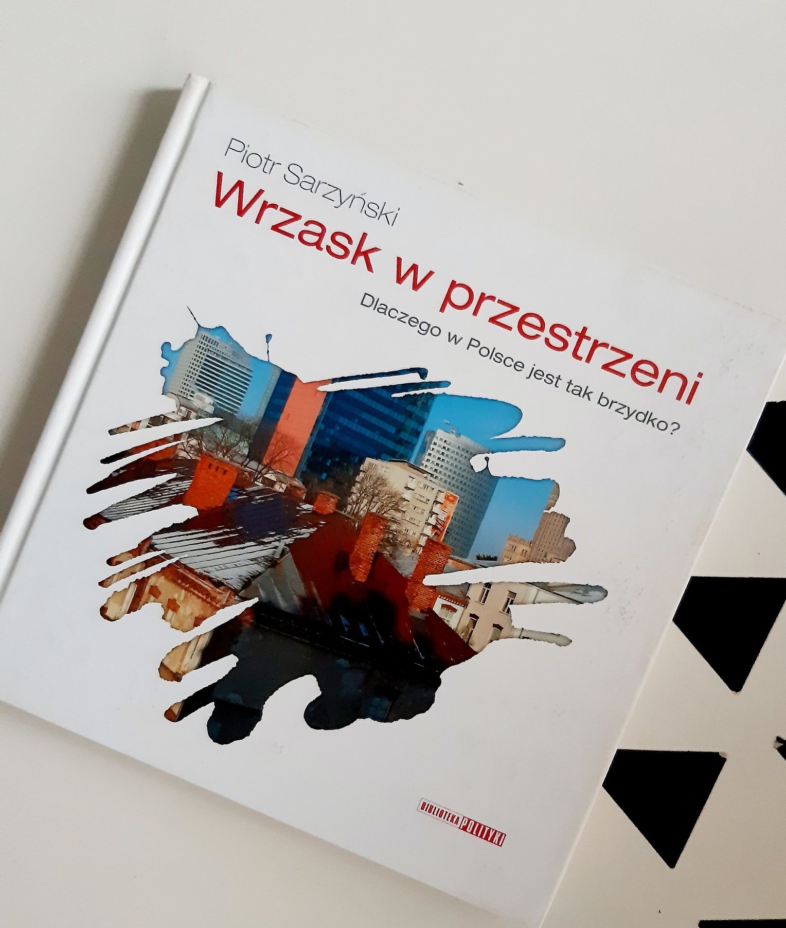 Kapliczki warszawskie Anna Bohosiewicz wersja angielska