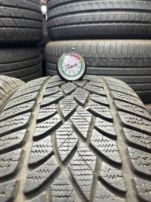 235/45 R17 Dunlop пара зима
