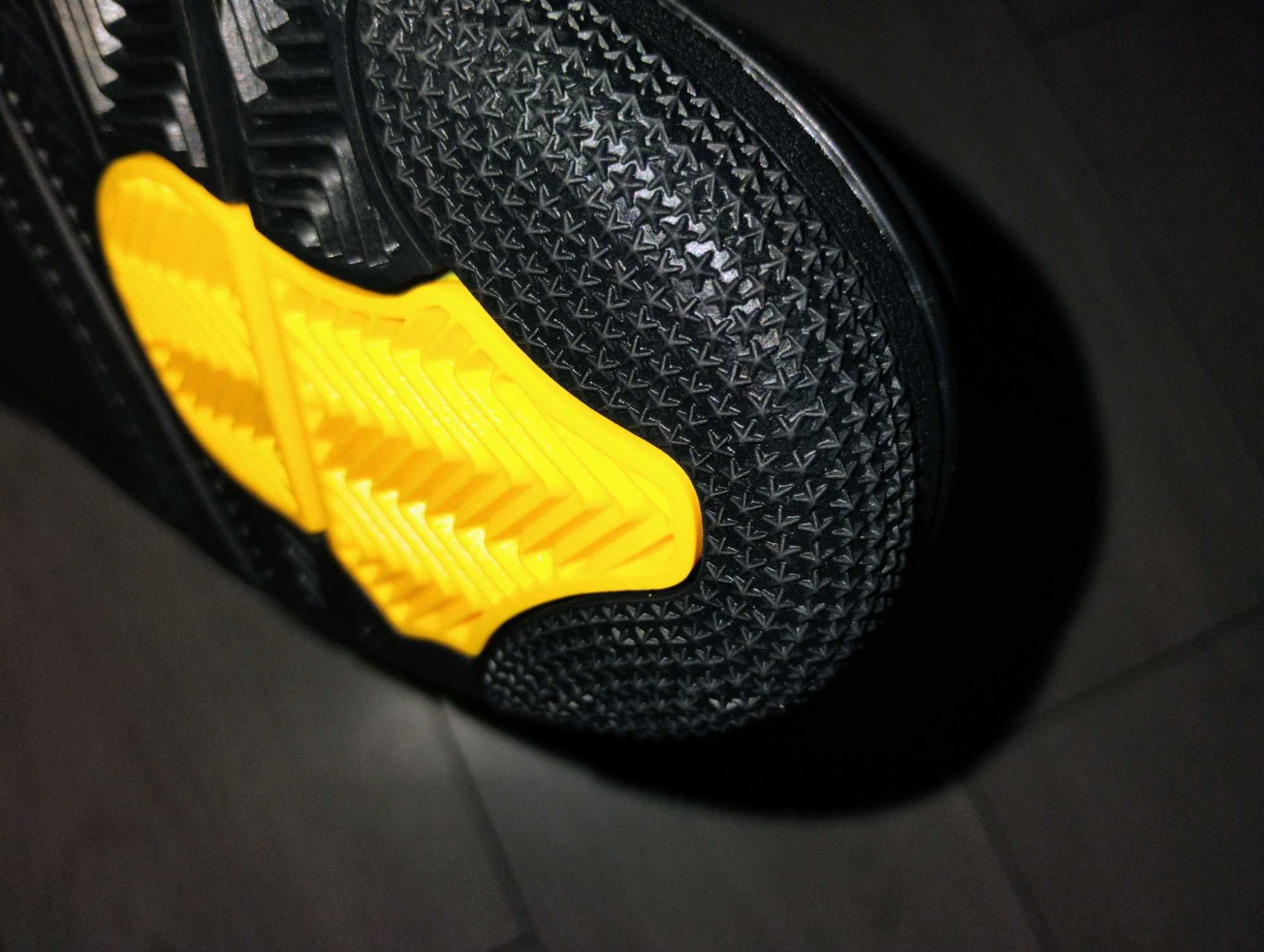 Jordan 4 Yellow thunder