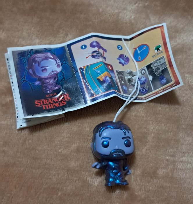 Kinder Joy Stranger Things - Hopper Upside Down