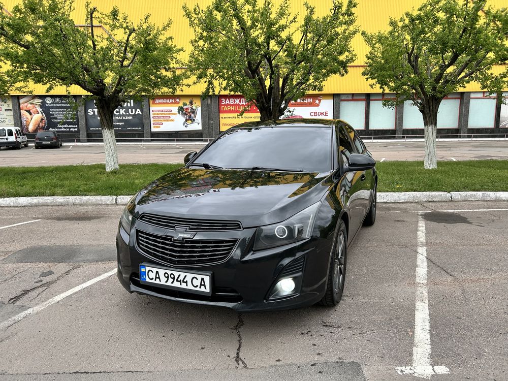 Chevrolet Cruze рест 2013р/в 1.8 бензин