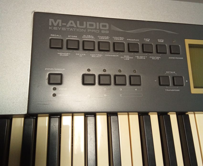 Міді-клавіатура M-Audio Keystation Pro 88