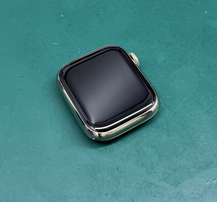 Apple Watch Series 7 45 мм GPS + Cellular Gold Stainless Steel 100%