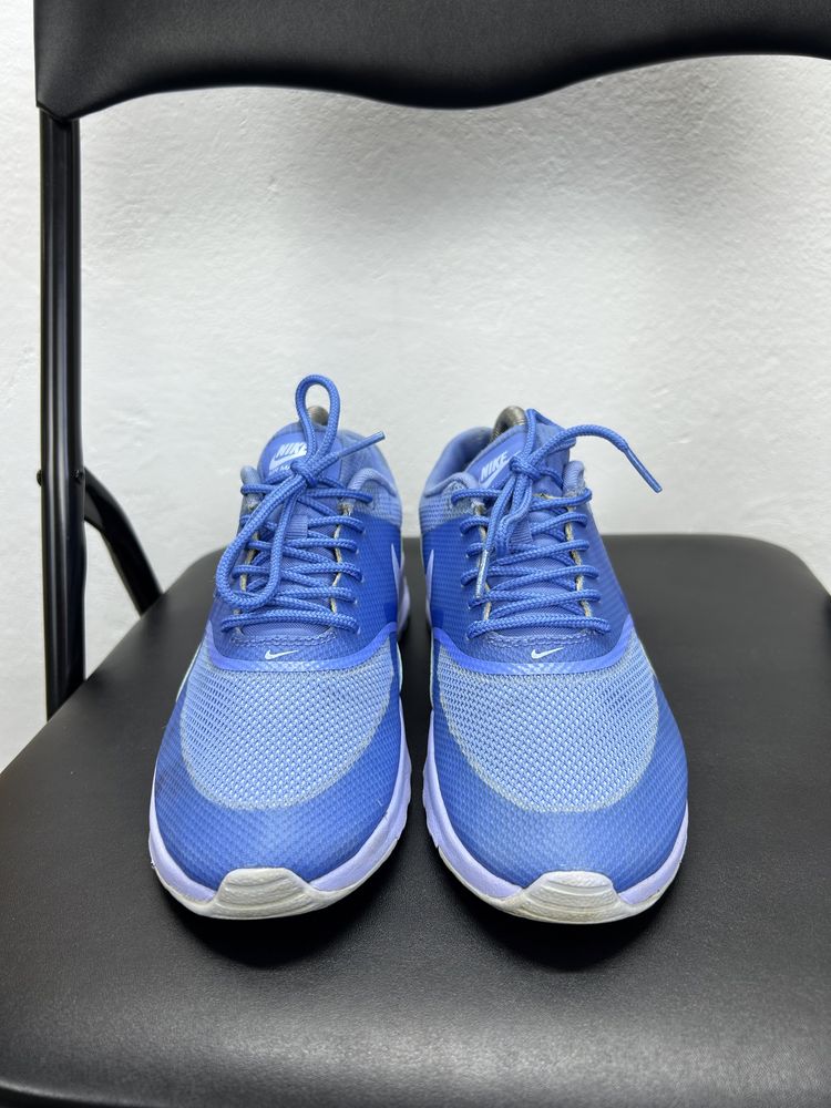 Nike жіночі кросівки розмір 37,5