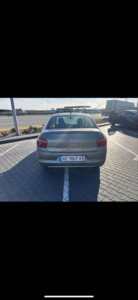 Продам автомобіль в ідеальному стані