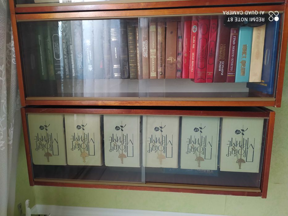 Продам книжные полки