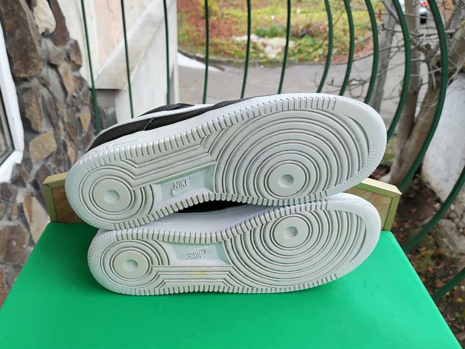 Nike Air Force 1 low '07 Шкіра Кросівки 2022 рік/43-27,5 см.