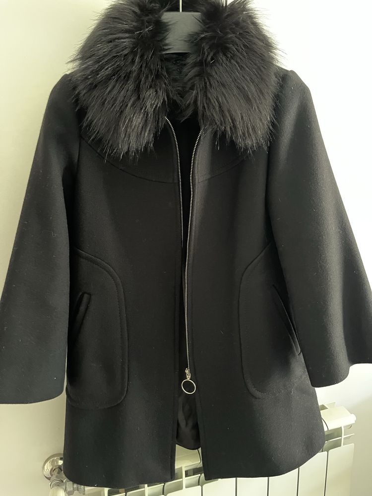 Casaco Zara com gola de pêlo