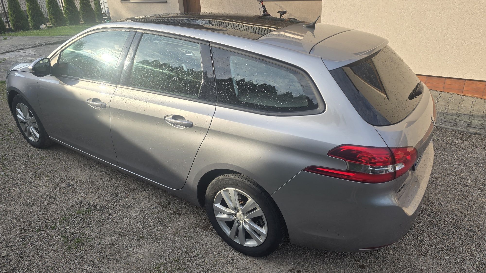 Peugeot 308 SW Klima Kamera Panorama Dach