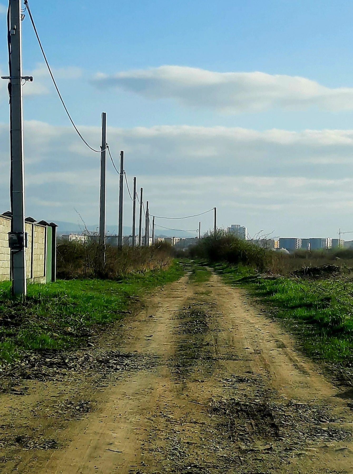 Продам земельну ділянку в с.Сторожниця