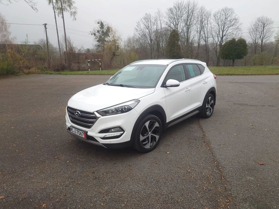 Hyundai Tucson Samochód w stanie idealnym z niewielkim przebiegiem zadbany