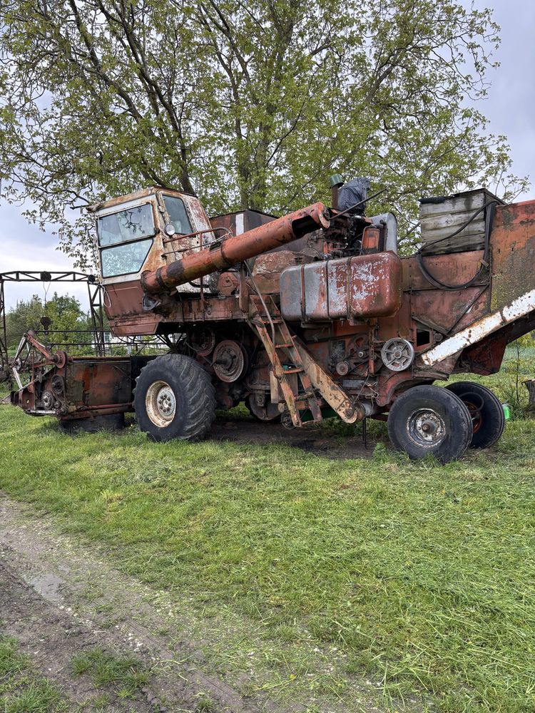 Продам комбайн Нива ск-5