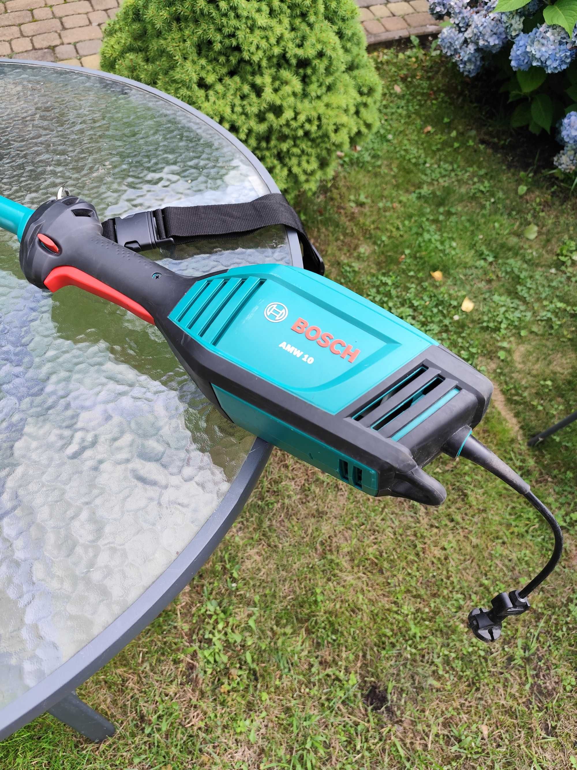 Nożyce elektryczne Bosch AMW10