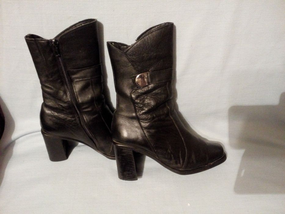 Отдам бесплатно -  полусапожки женские, демисезонные