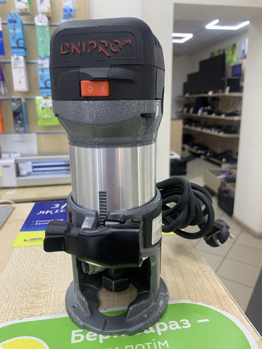 Фрезер Dnipro-M ER-70 стан нового, незначні сліди використання!
