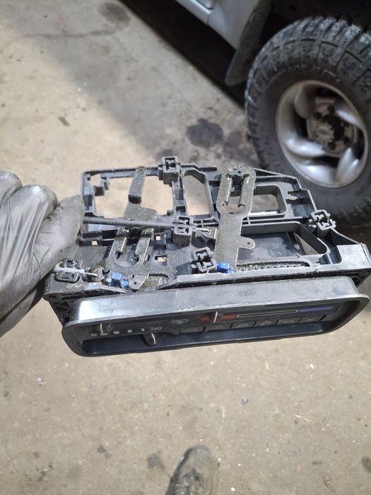 Panel nawiewów klimatyzacji ogrzewania Suzuki grand Vitara I