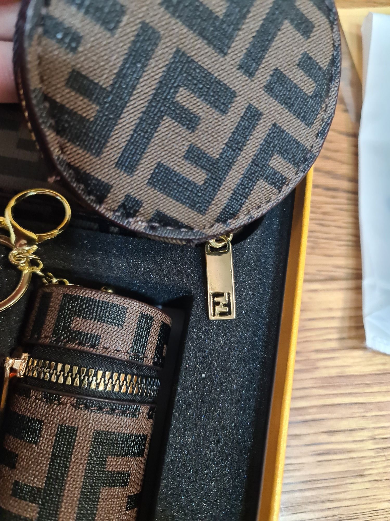 Zestaw prezentowy Fendi torebka 3w1