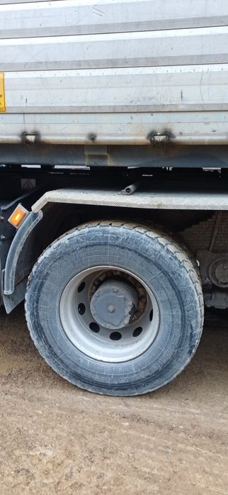 Iveco 6x4 com grua hiab 232 e bascula