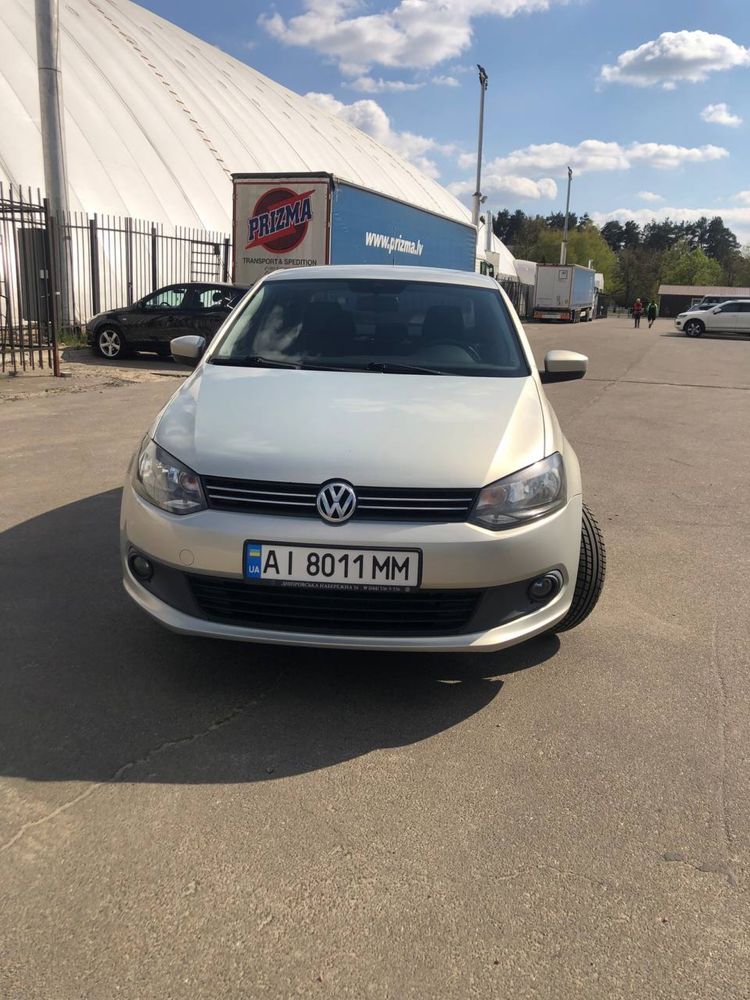 Volkswagen Polo седан