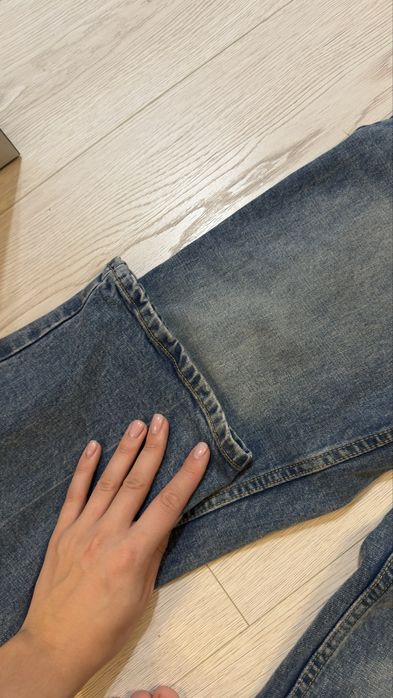 Джинси жіночі bershka