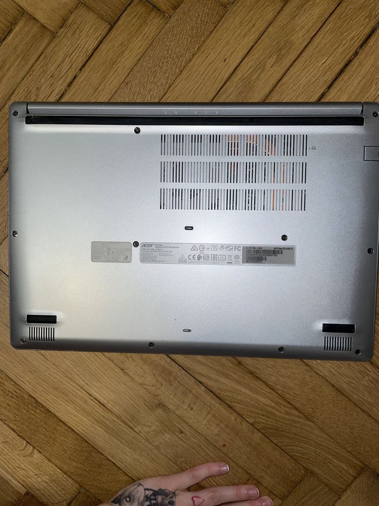 Acer Aspire A515-54 series