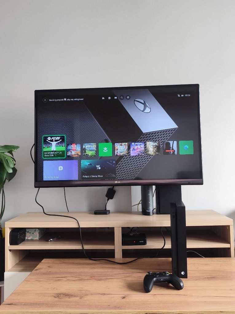 Konsola Xbox One X 1TB napęd + pad + sensor Kinect