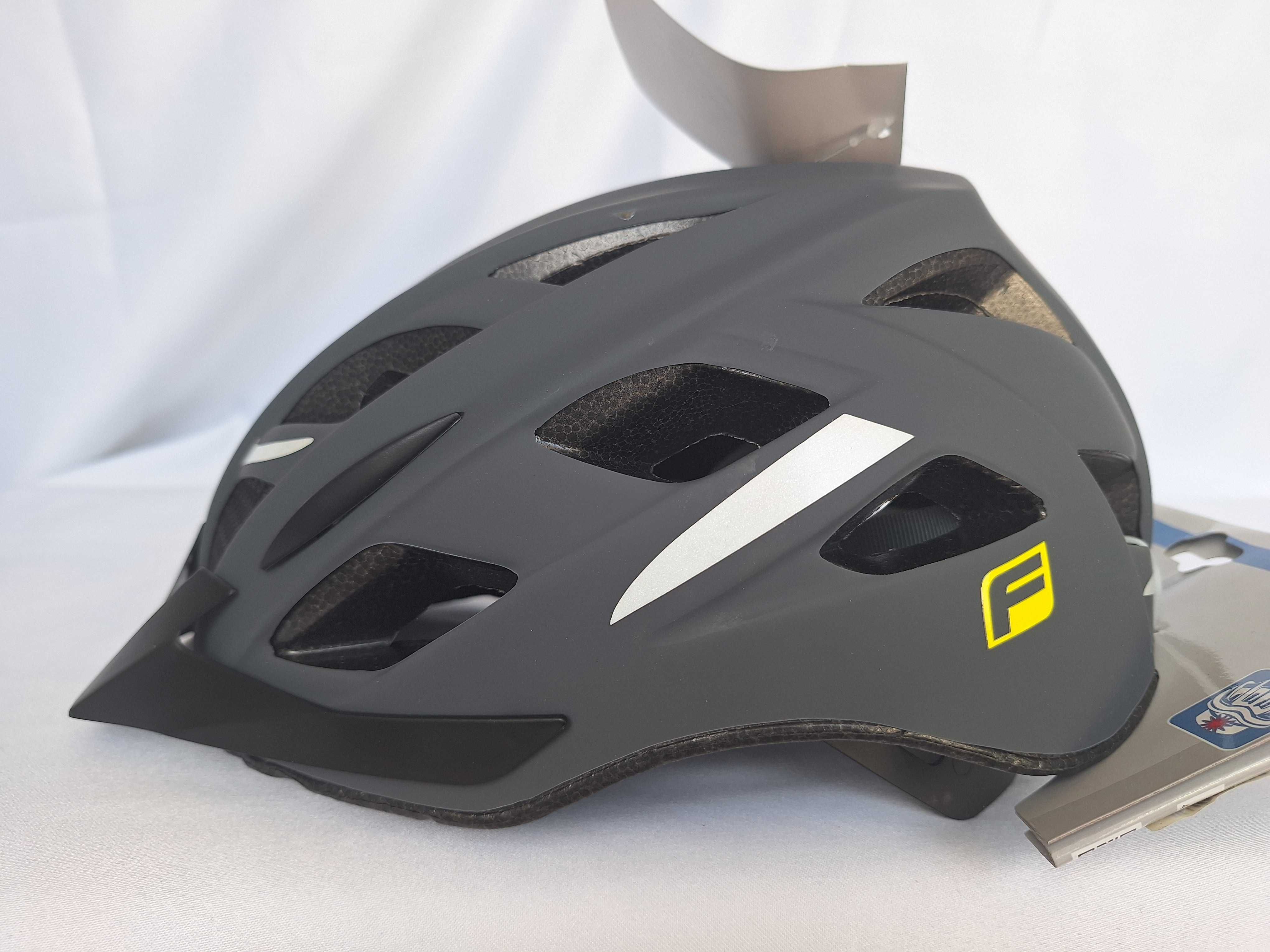 Kask rowerowy Fischer Helm Urban Levin FZ-024 L/XL 58-61cm