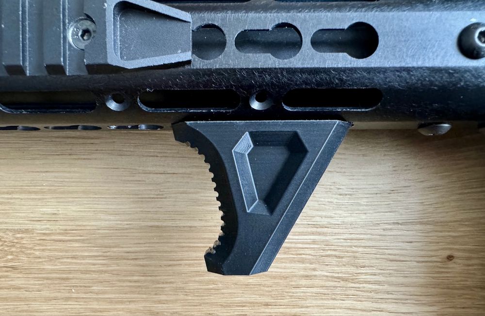 Handstop chwyt przedni AR-15,AR-10, PCC MLOK nowy