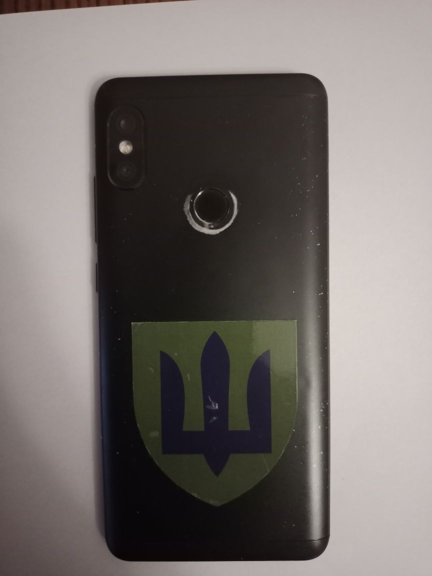 Продається мобільний телефон Redmi Note 5
