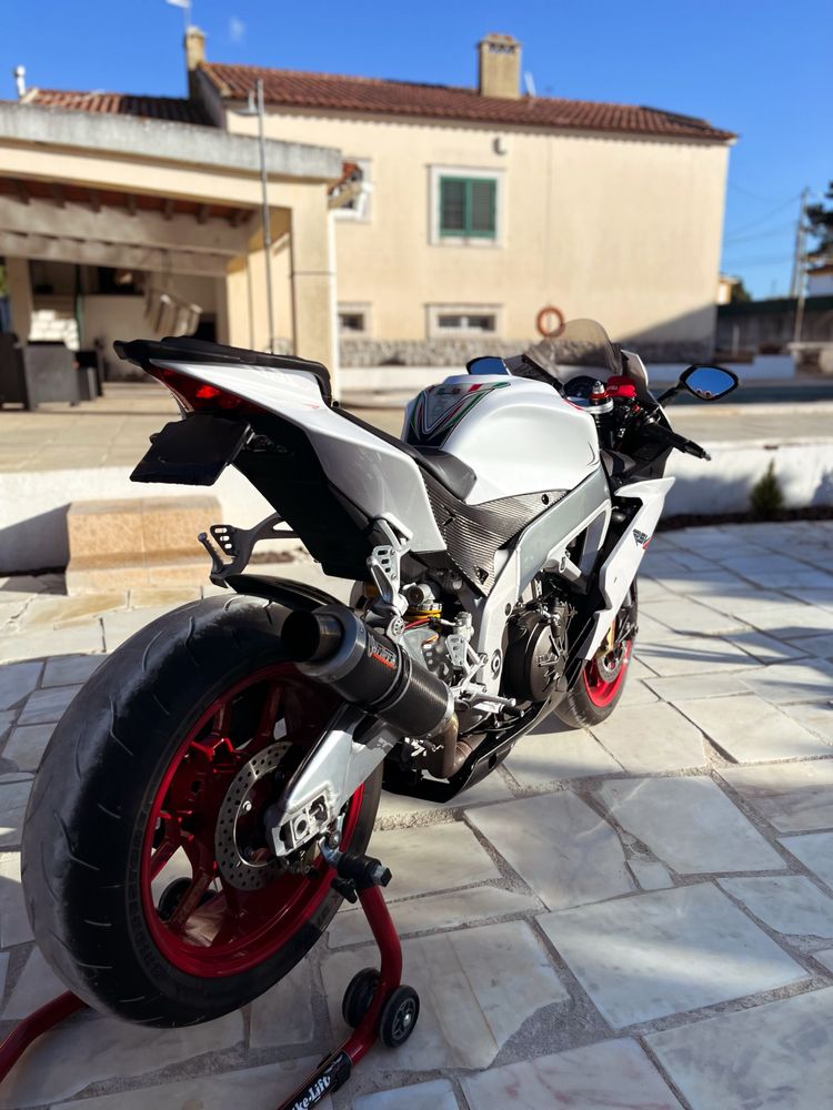 Aprilia RSV4