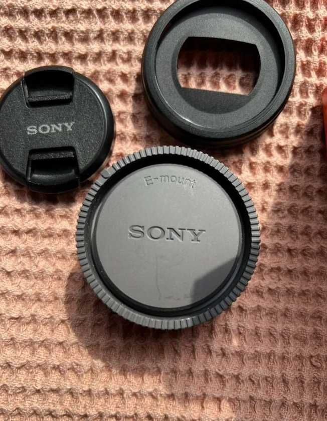 Sony SEL E 20mm f2.8
