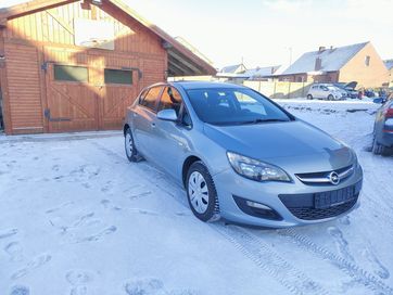 Opel Astra J lift 1,6 115 KM