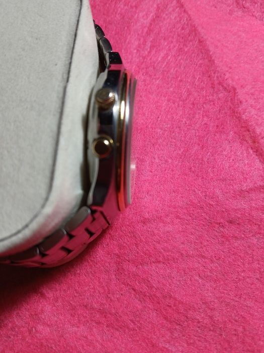 Relógio oriente automático