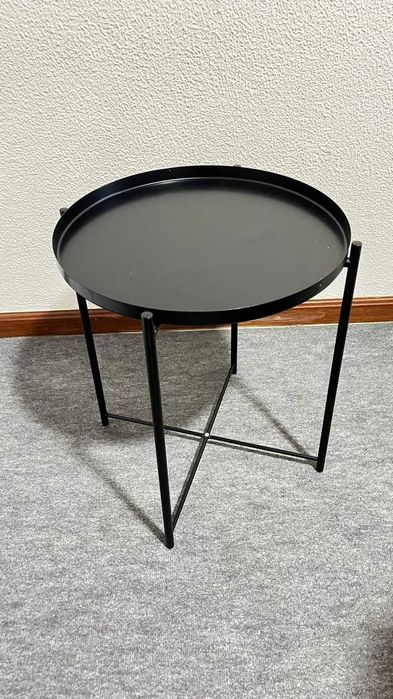 Mesinha Ikea preta ferro